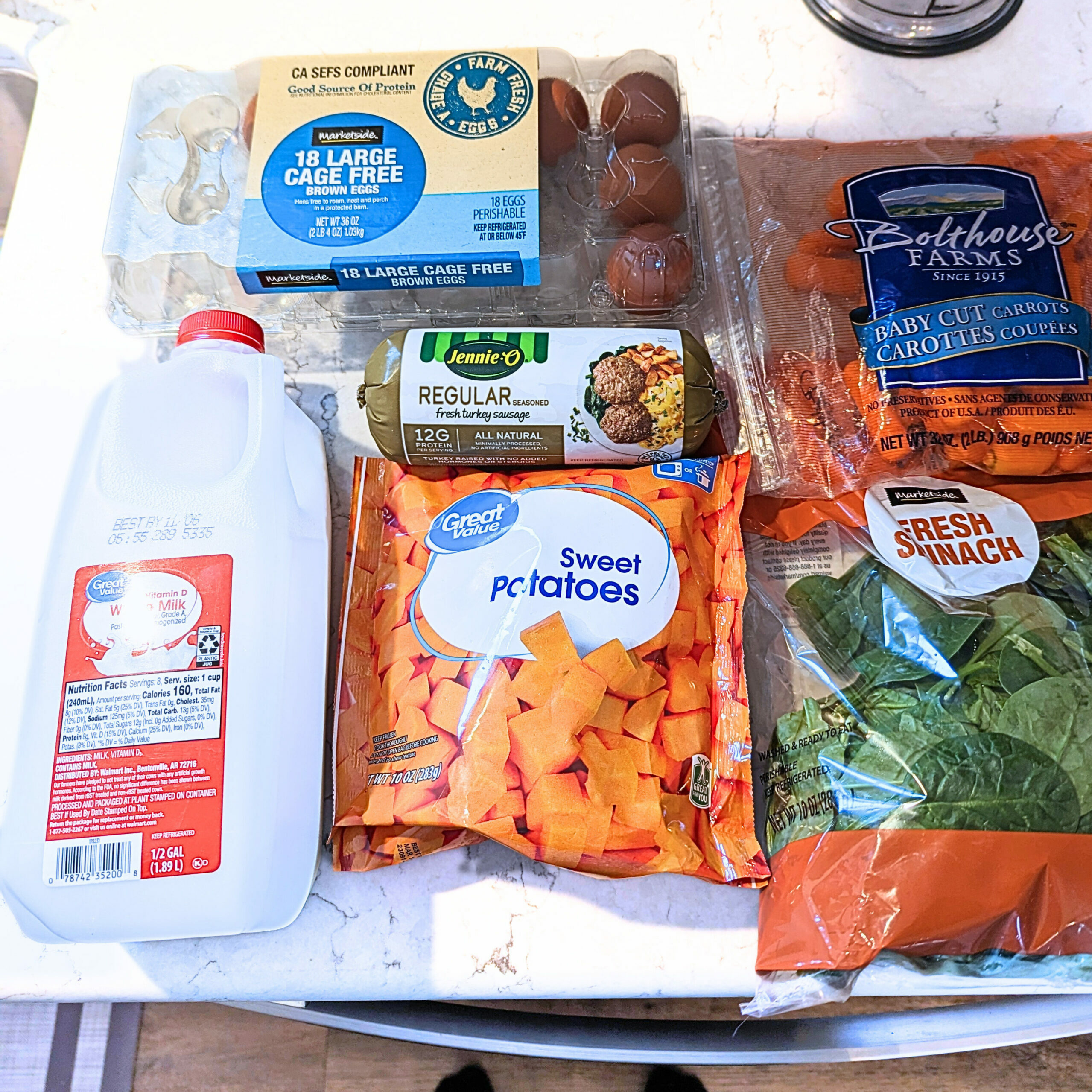 Ingredients Turkey Veggie Meatballs, Scrambled Eggs & Sweet Potato Meal